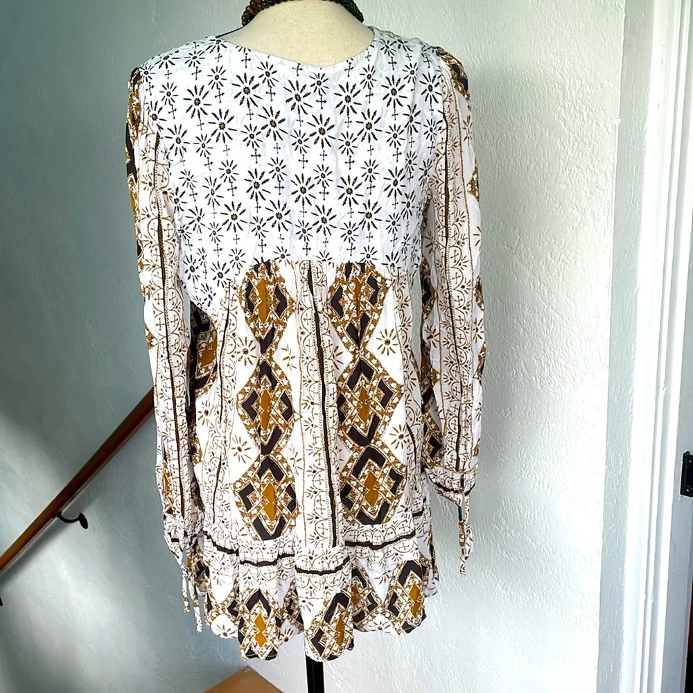 Free People NWOT Down by‎ The Bay Tunic Boho Long Sleeve Deep V neck Medium